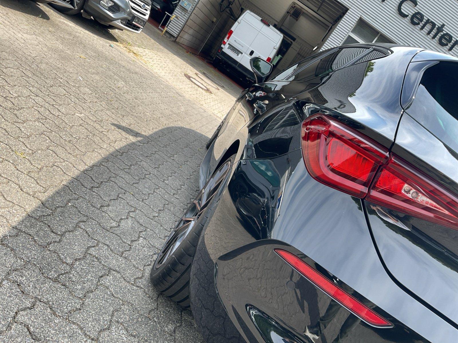 Cupra Leon 2.0 TSI DSG ACC + LED-SCHEINWERFER LM 19Z