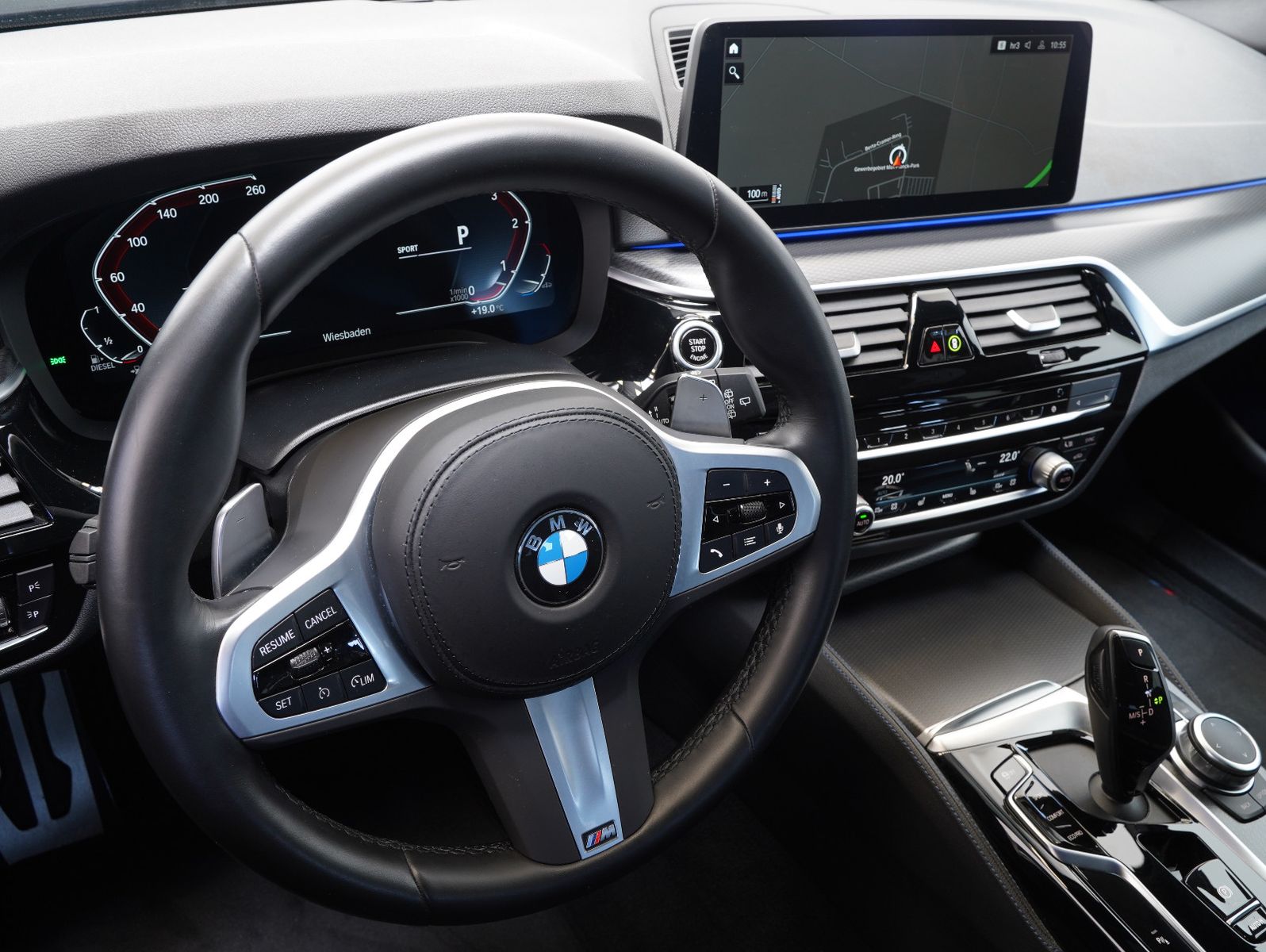 Fahrzeugabbildung BMW 530 d xDrive Touring M Sport LED/H&K/AHK/LM19"