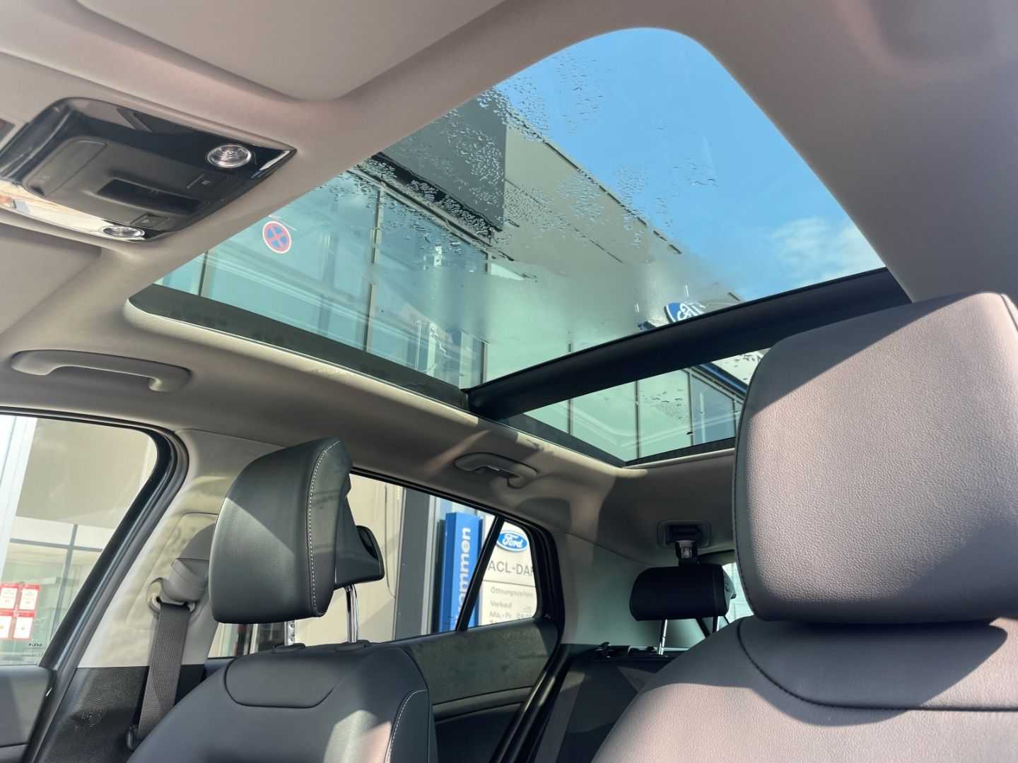 Fahrzeugabbildung Kia Sportage Spirit TotWinkAss 360°Kamera HeadUpDisp