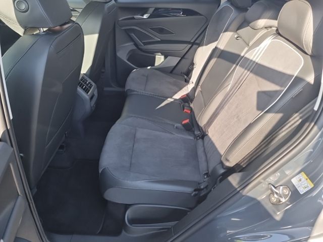Fahrzeugabbildung Volkswagen Tiguan 1.5 eTSI ELEGANCE NAVI STHZG AHK LED-PLUS