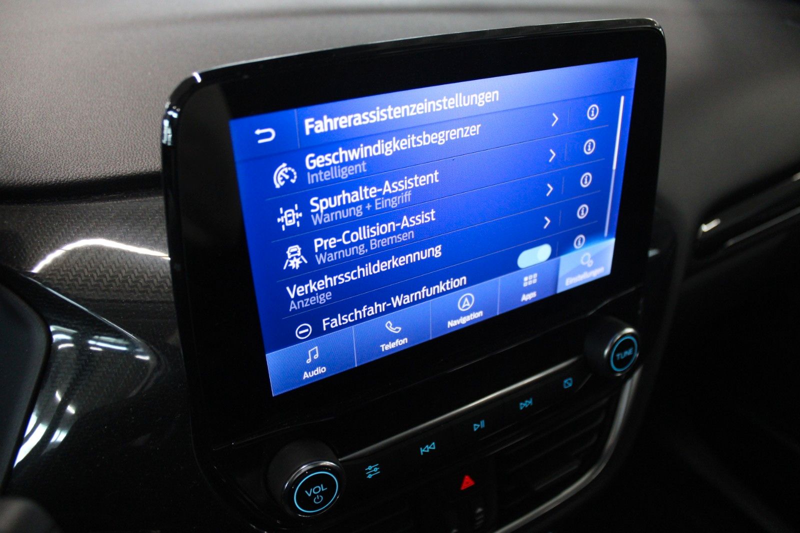 Fahrzeugabbildung Ford Puma MHEV Titanium LED NAVI WinterPaket CAM