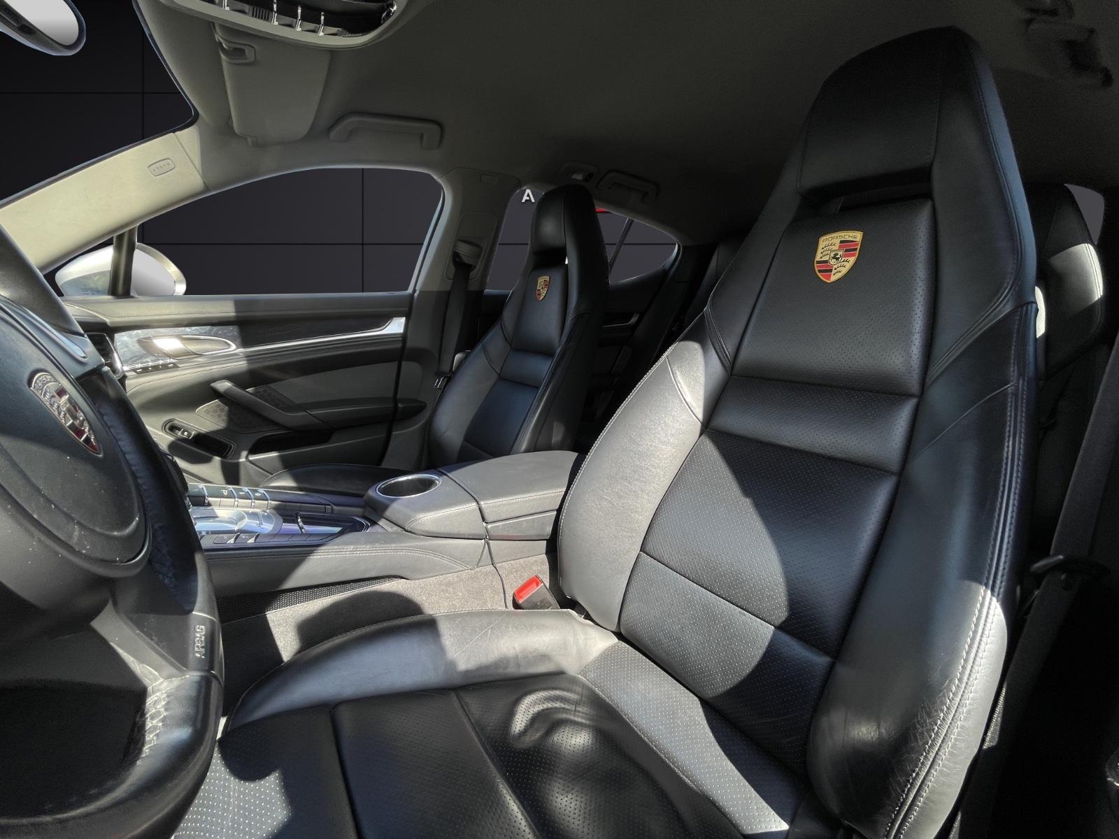 Porsche Panamera 3.6 V6 | 300 ch | BVA | Cuir | GPS | Sièges chauffants AV/AR | Attelage | Jantes 20"