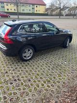 Volvo XC60 B4 D Momentum Pro Geartronic Momentum Pro - Volvo XC60 von privat