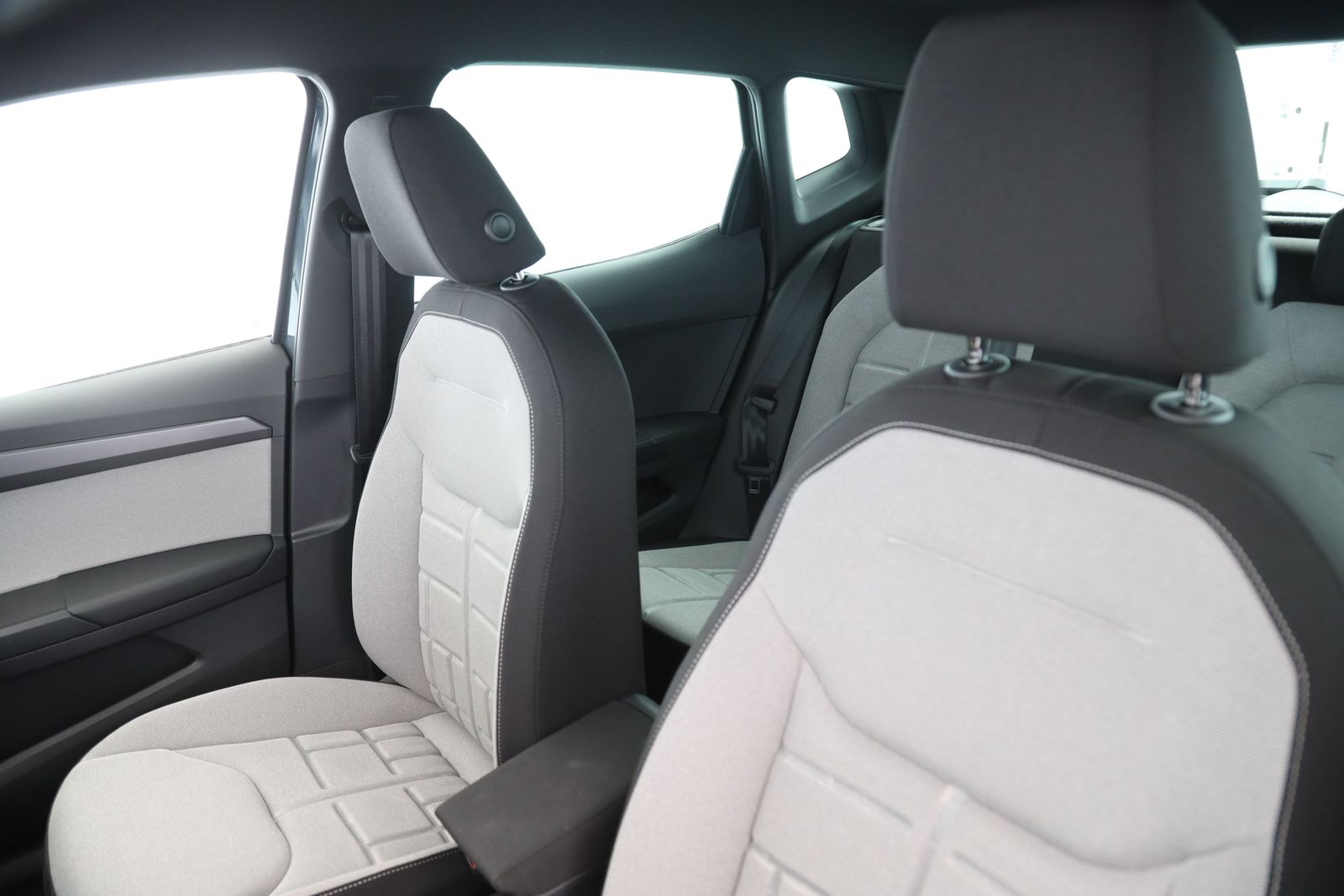Seat Arona - Bild 12