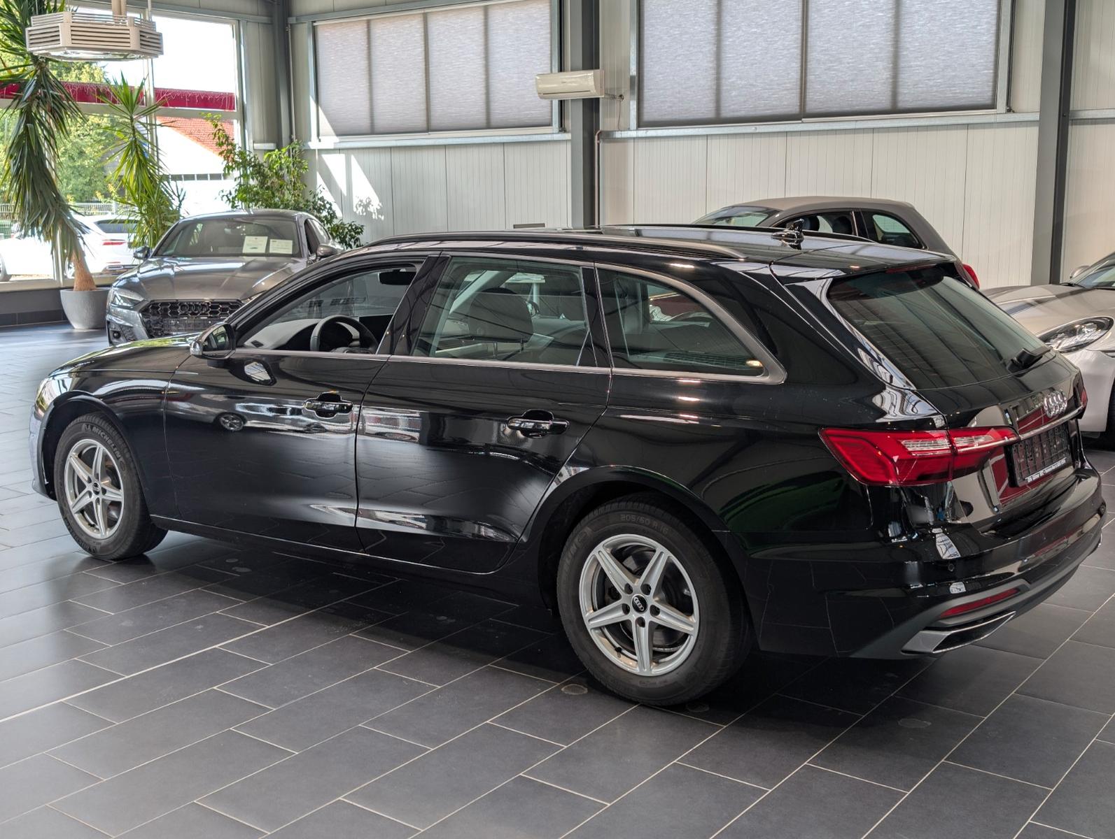 Audi A4 Avant 35 TDI S tronic Navi LED, миниатюра 2