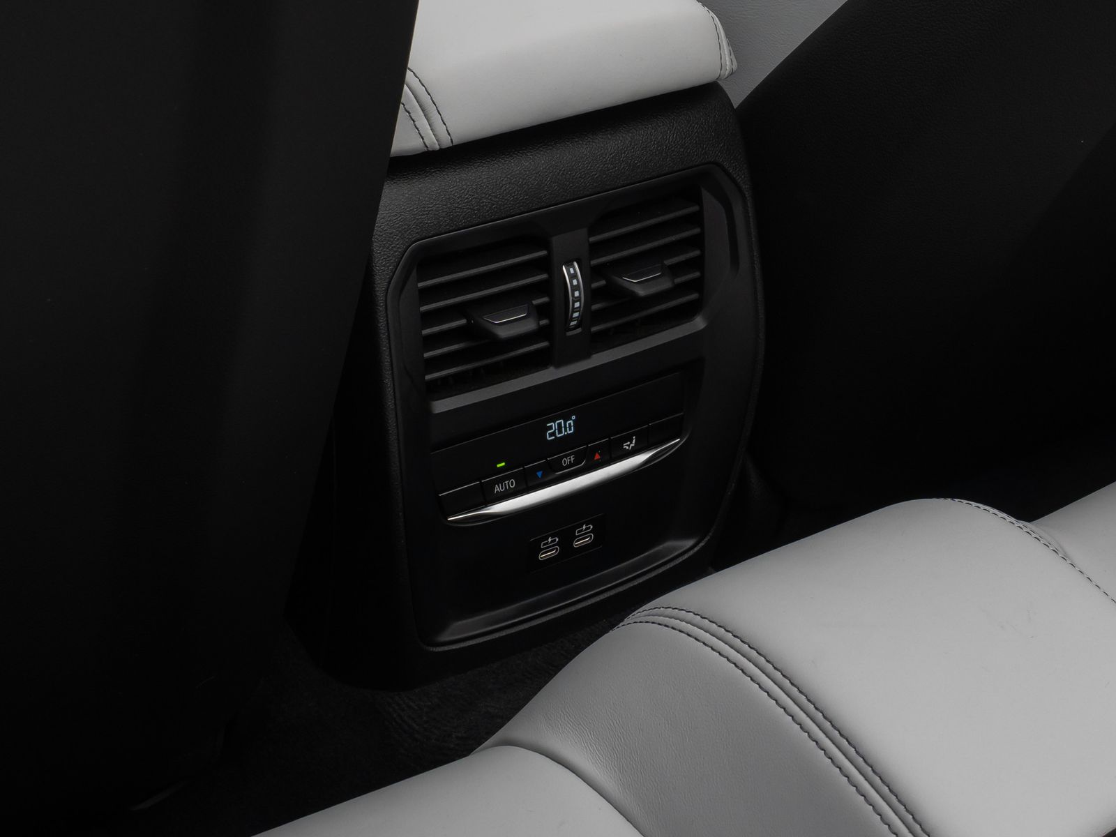 Fahrzeugabbildung BMW M4 Competition M xD Cabrio Kamera Laser HUD H/K