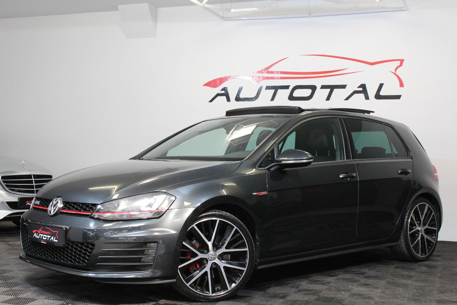 Volkswagen Golf VII DSG*GTI BMT*Navi*Pano*Tempomat*2.Hand foto 2