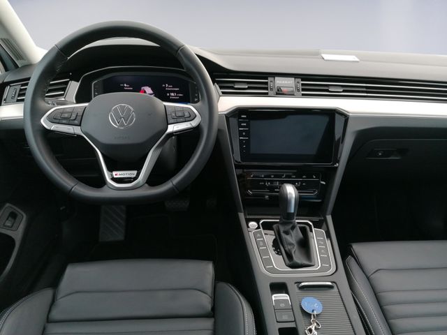 Passat Variant 2.0 TDI DSG 4M Elegance  PANO