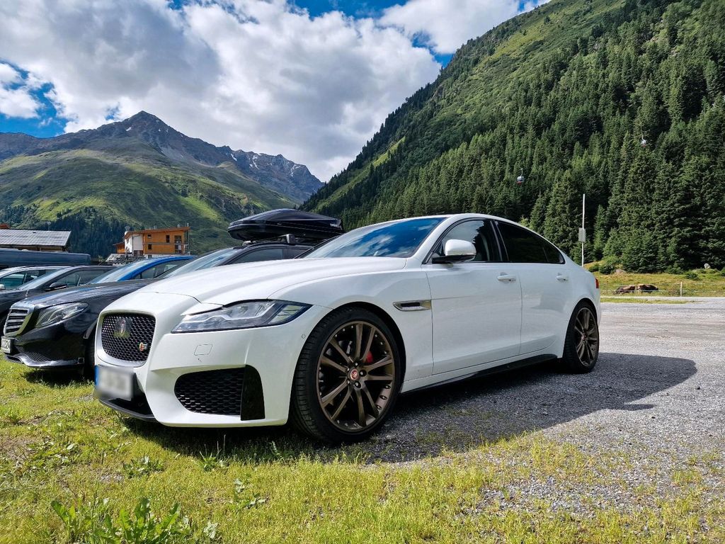 Image of Jaguar XF