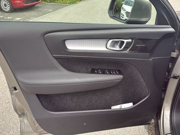 Volvo XC40 - 9