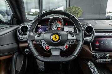 صورة مصغرة 25 لـ 2018 Ferrari GTC4LUSSO