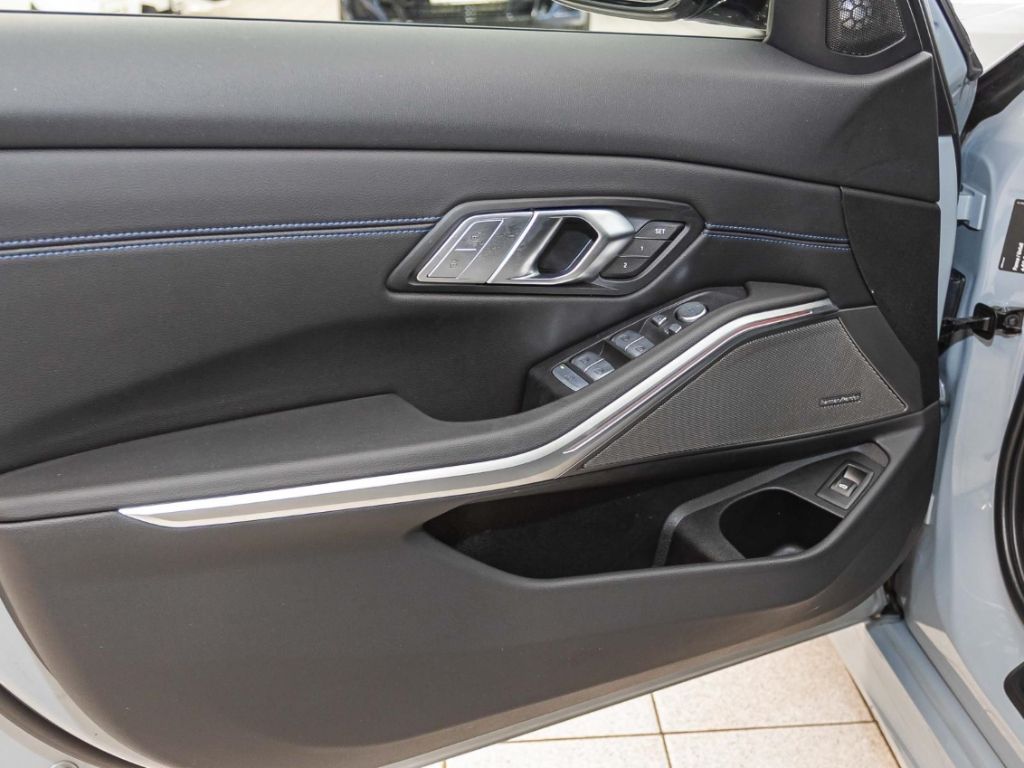BMW 330 - Bild 7