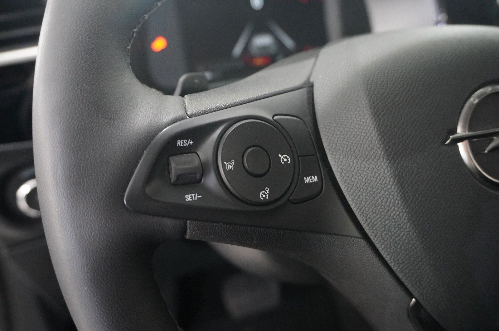 Fahrzeugabbildung Opel Corsa F 1.2T ELEGANCE NAVI/LED/VIRT/KAMERA/SPORT