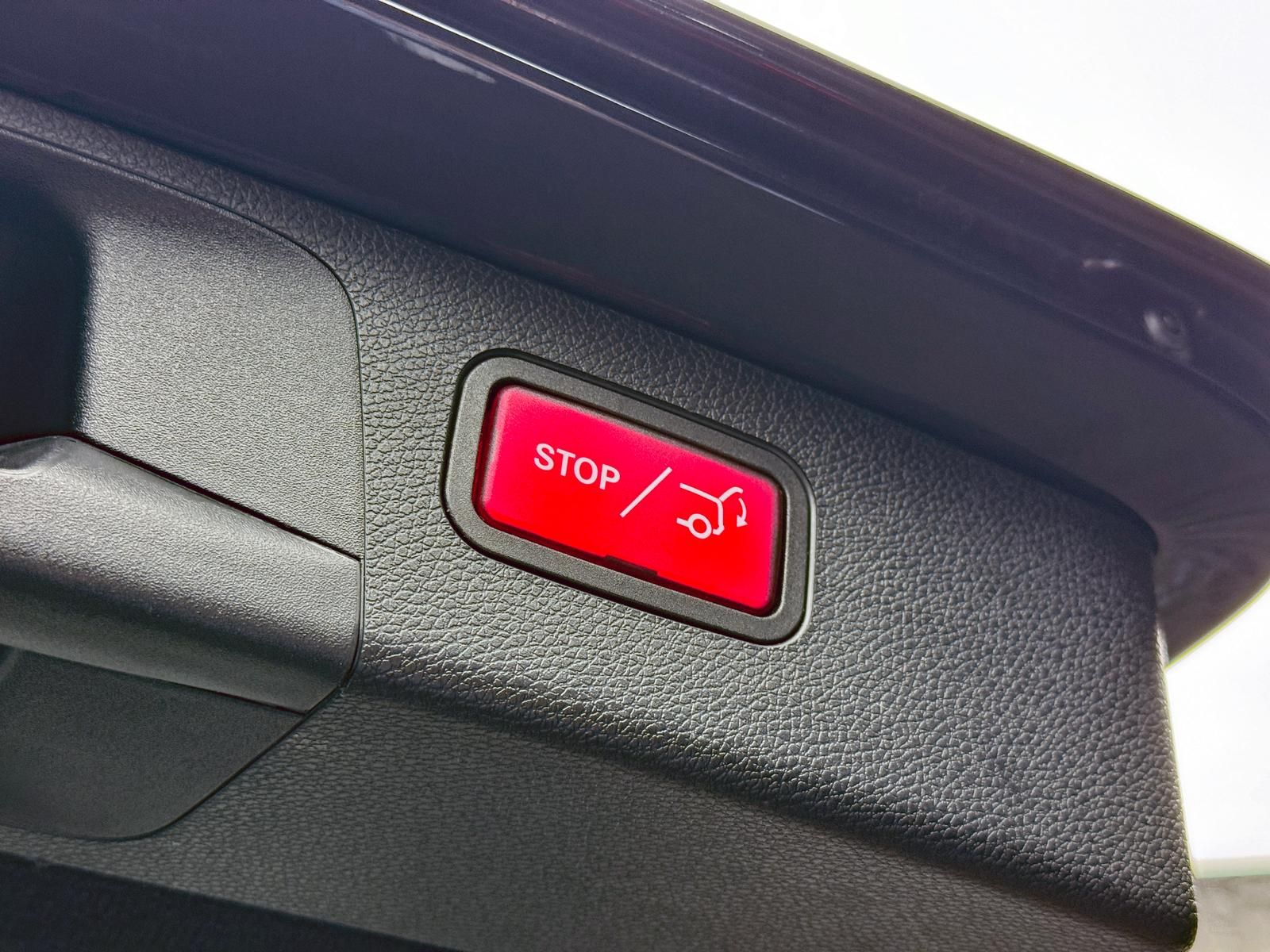Fahrzeugabbildung Mercedes-Benz d T AVANTGARDE/TWA/RCAM/PDC/LED/CARPLAY/AMBIENTE