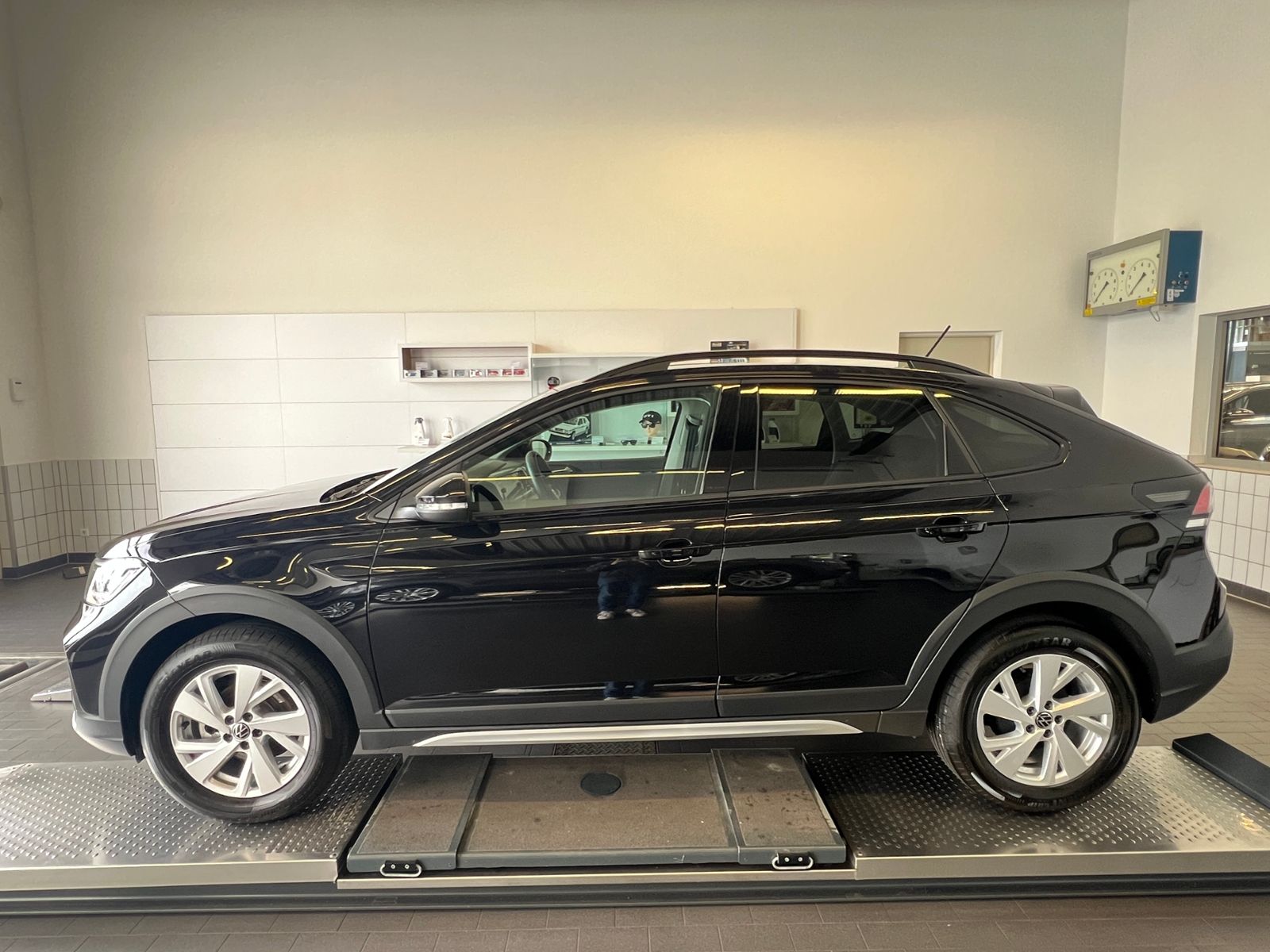 Fahrzeugabbildung Volkswagen Taigo Life 1,0 l TSI *IQ.Light, Navi, PDC, 16''-
