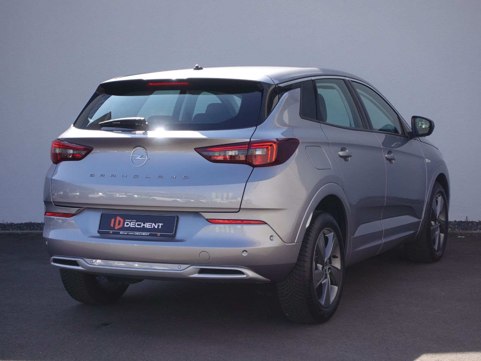 Fahrzeugabbildung Opel Grandland Enjoy 1.2T,Sitzhzg,LED,Parkpilot,Allw.