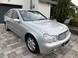 Mercedes-Benz C 180 ELEGANCE Elegance W203 100T KM - gebrauchte Mercedes-Benz C 180 aus dem Jahr 2001