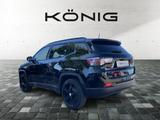 Jeep Compass PHEV MY22 + Upland - Jeep Compass Upland mit Hybrid-Antrieb (Benzin/Elektro)