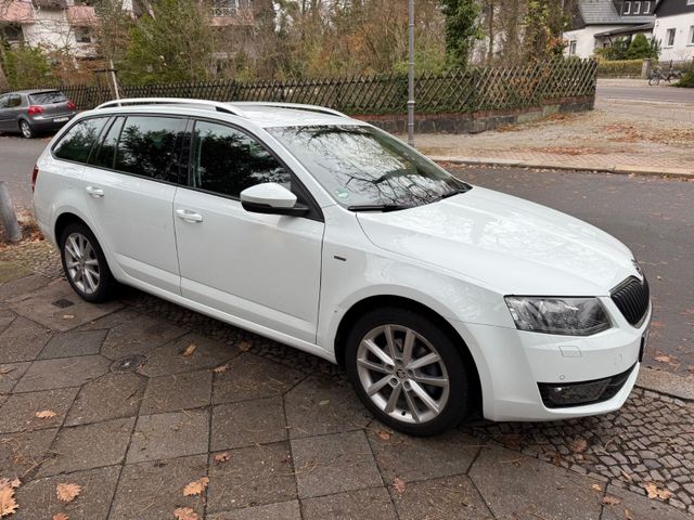 Skoda Octavia 1.4 TSI DSG Joy Combi Joy