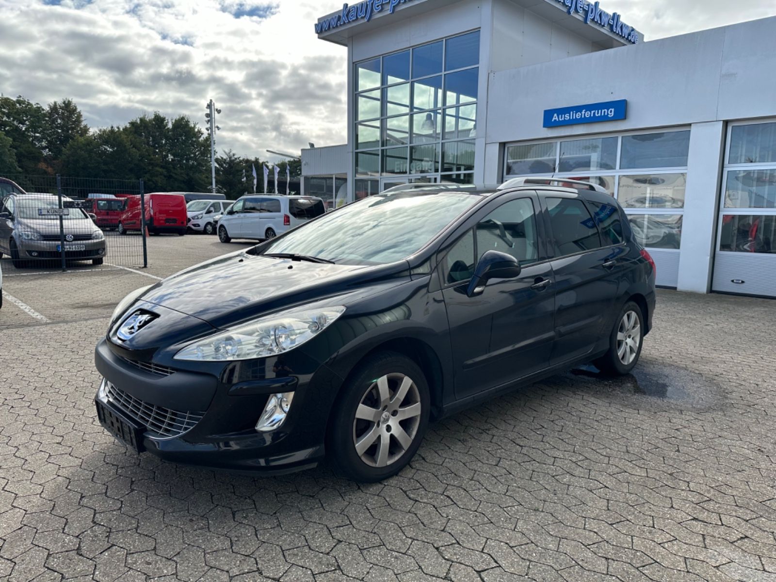 Fahrzeugabbildung Peugeot 308 SW Premium*PANO*Klima*Radio*Export*