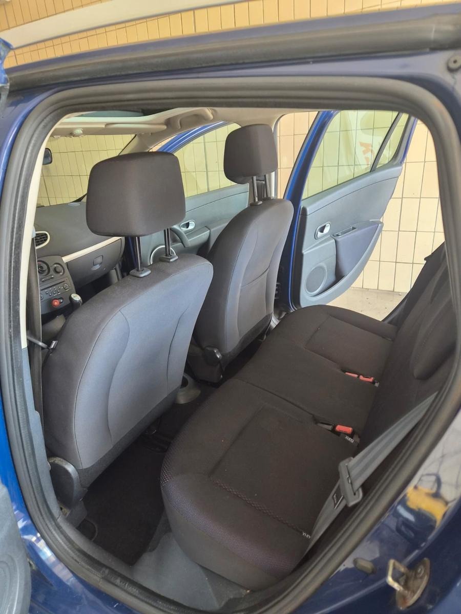 Renault Clio 2008 — photo 16