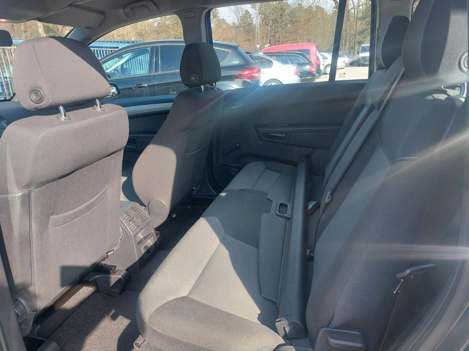 Opel Zafira 2007 — photo 17