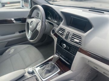 Mercedes E 220 - 9