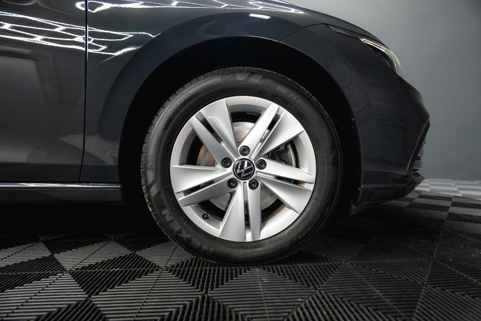 Fahrzeugabbildung Volkswagen Golf VIII Variant 2.0 TDI Life *ACC*LED*DAB*19%*