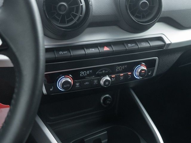 Q2 35 TFSI sport NAVI+RFK+LED
