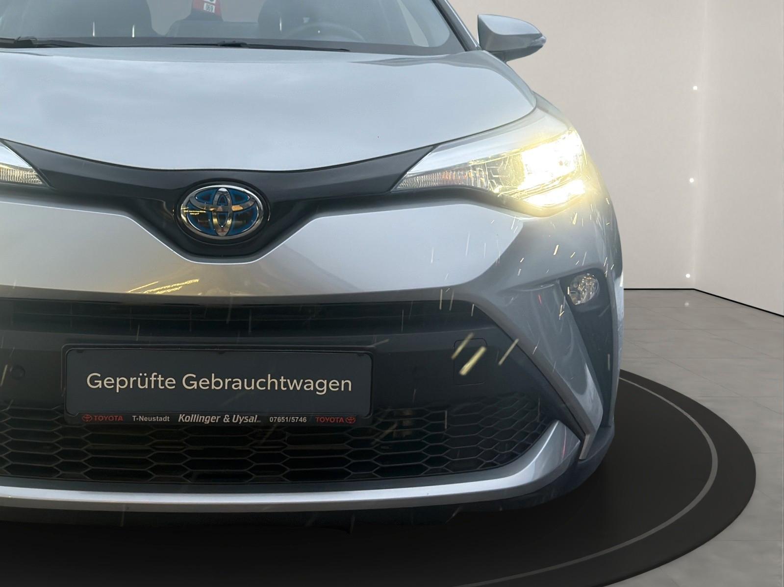 Toyota C-HR Hybrid Team D 15 J. Garantie