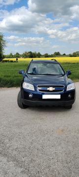 Chevrolet Captiva 2.4 LS 2WD 7-Sitzer LS - Chevrolet Captiva in München