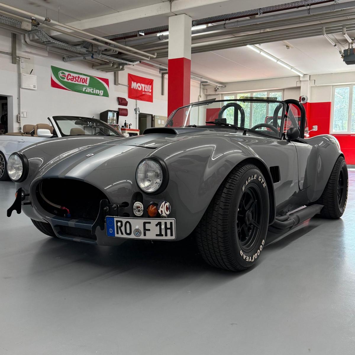 Cobra Factory Five Cobra/302cui/Edelbrock/Unfallfrei