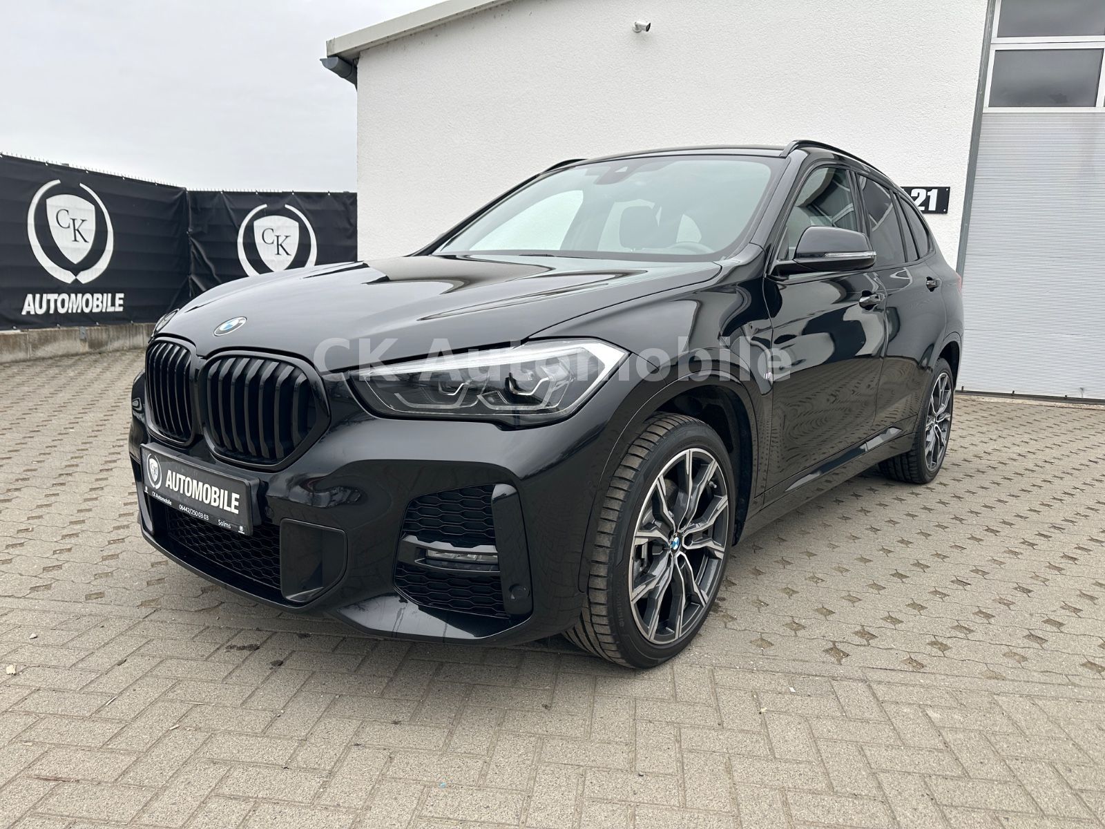Fahrzeugabbildung BMW X1 xDrive 20 d M Sport/Pano/Navi/Kamera/LED/AHK