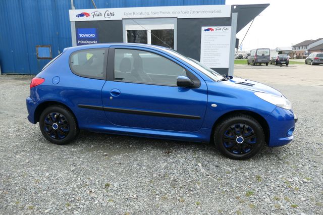 Peugeot 206 +*Klimaanlage*Zahn.r+W.Pump.NEU*Bremse Vo Hi