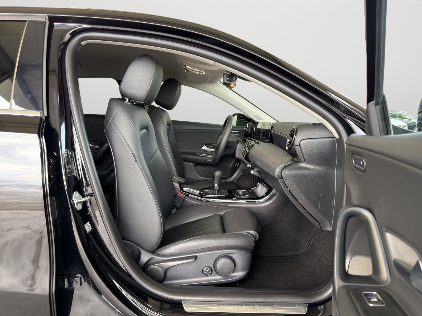 Mercedes-Benz A 180 - Bild 19
