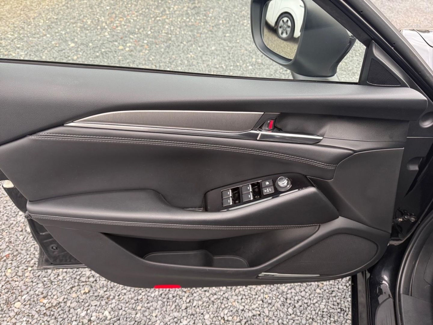 Fahrzeugabbildung Mazda 6 Kombi Sports-Line 2.5 Allwetterreifen HU/AU