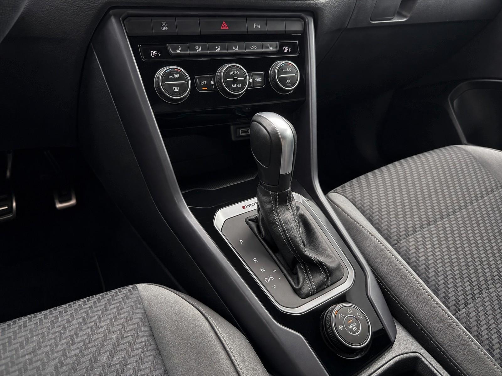 Volkswagen T-Roc R-Line Sport 4Motion DSG ACC RFK NAVI, миниатюра 15