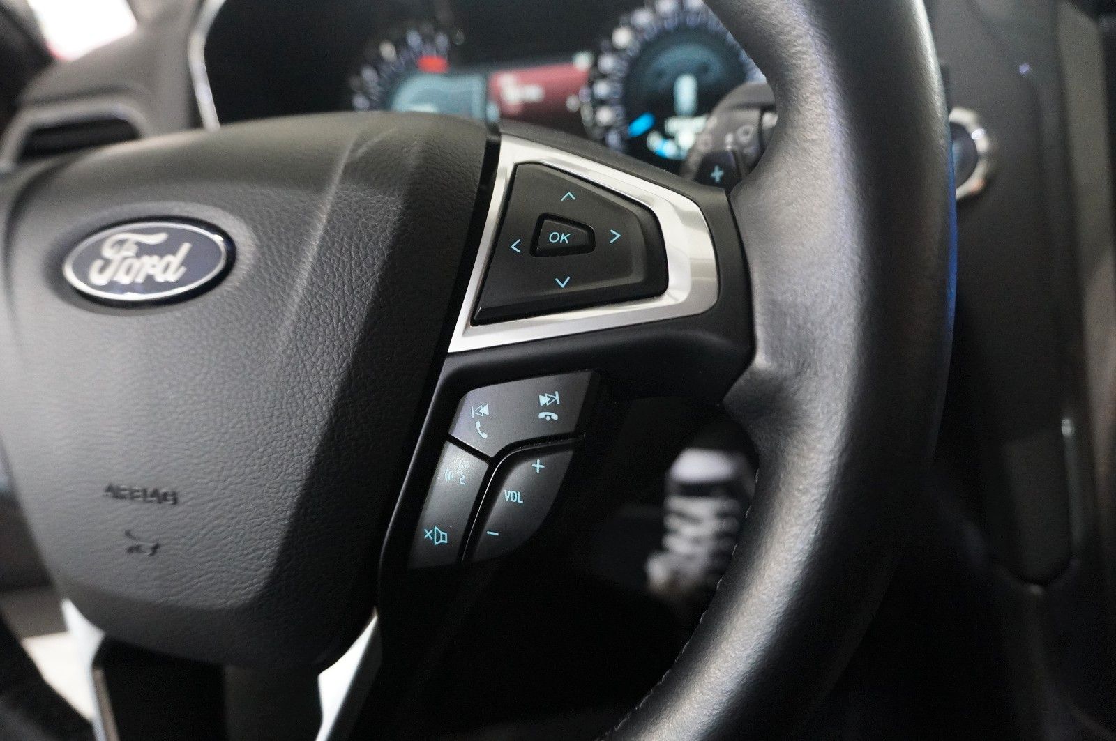 Fahrzeugabbildung Ford Mondeo Turnier 2.0D TITANIUM NAVI/LED/KAMERA/AHK