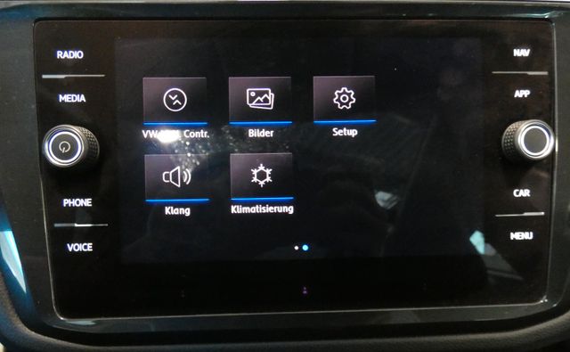 Tiguan 2.0 TDI IQ.DRIVE HUD AHK PANO SHZ ACC LED