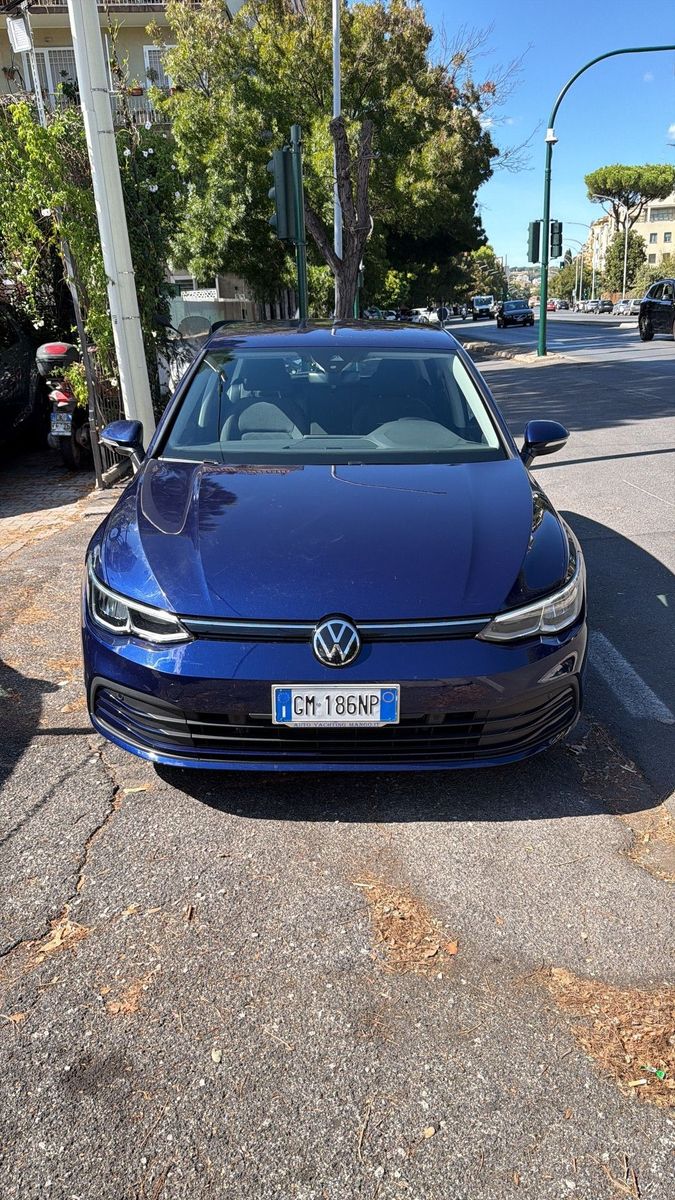 Volkswagen Golf 1.0 E TSI 110CV Life Cambio aut