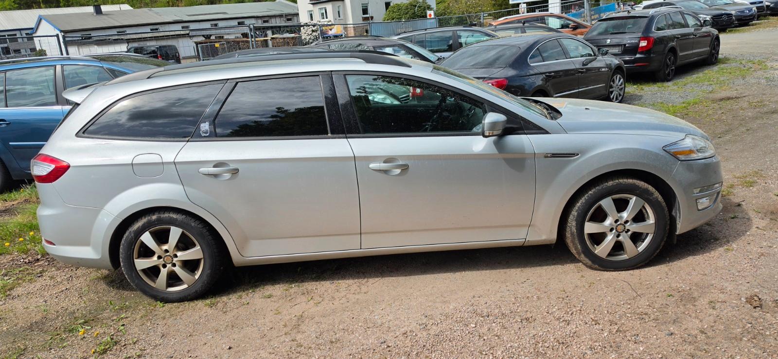 Ford Mondeo 2011 — engine 1.596 cm³, 160 HP (118kW)