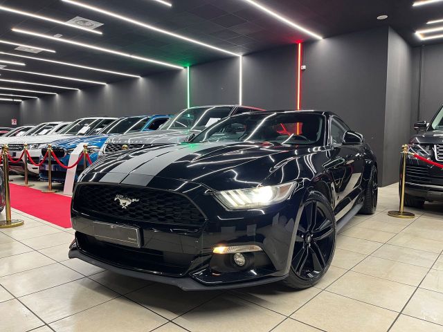 Ford Mustang Fastback 2.3 EcoBoost aut. total bl