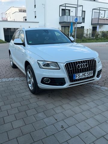 AUDI Audi Q5 2.0 TFSI Quattro S-Line