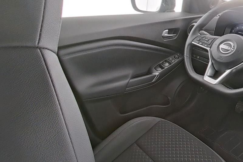 Fahrzeugabbildung Nissan Juke 1,0 N-Connecta Benzin | WP | Navi