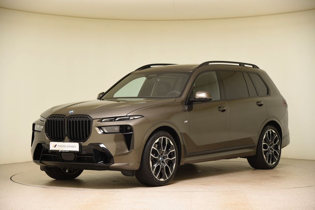 Image of BMW X7