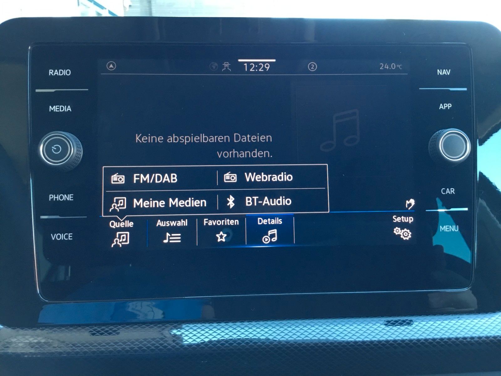 Fahrzeugabbildung Volkswagen T-Cross 1.0 TSI DSG Life+AHK+ACC+LED+17"+Kamera