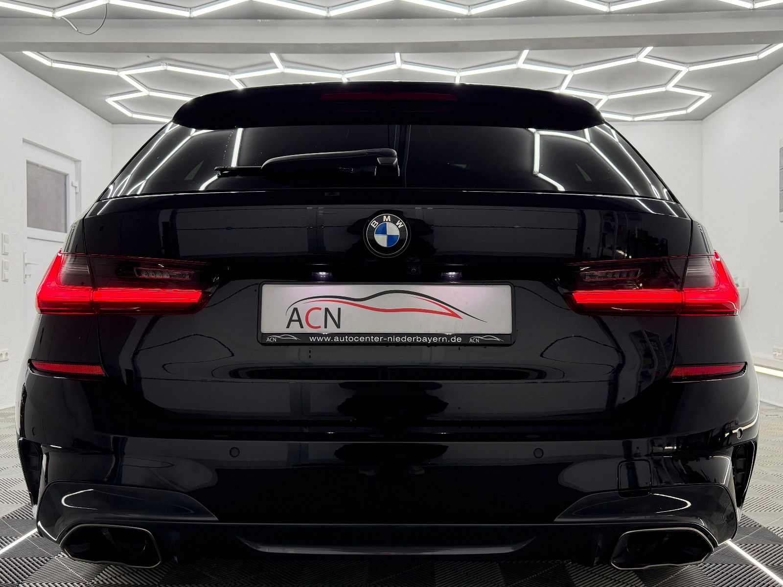 Fahrzeugabbildung BMW M340 i xDrive/PANO/HuD/H&K/VRTL/LASER/DE FZG