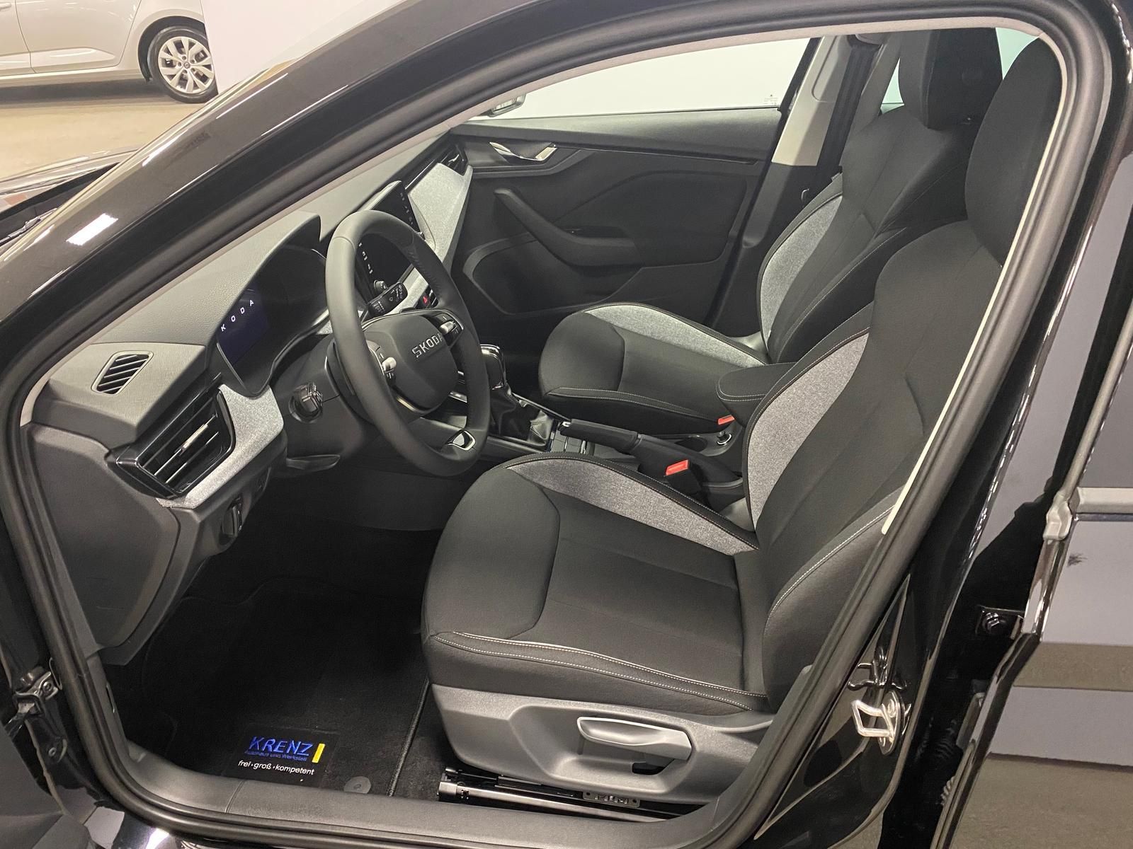 Fahrzeugabbildung SKODA Scala 1.0 TSI Selection APP+KLIMA+RFK+SITZHEIZ++
