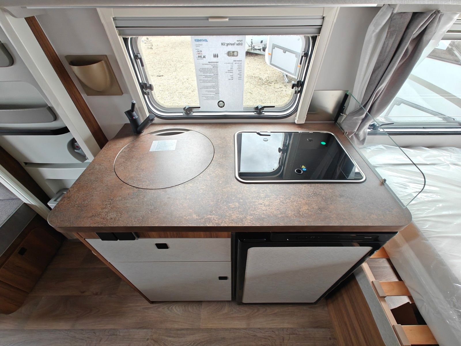 Fahrzeugabbildung HYMER / ERIBA / HYMERCAR Touring 530 Legend - JETZT 6.349€ SPAREN !!!