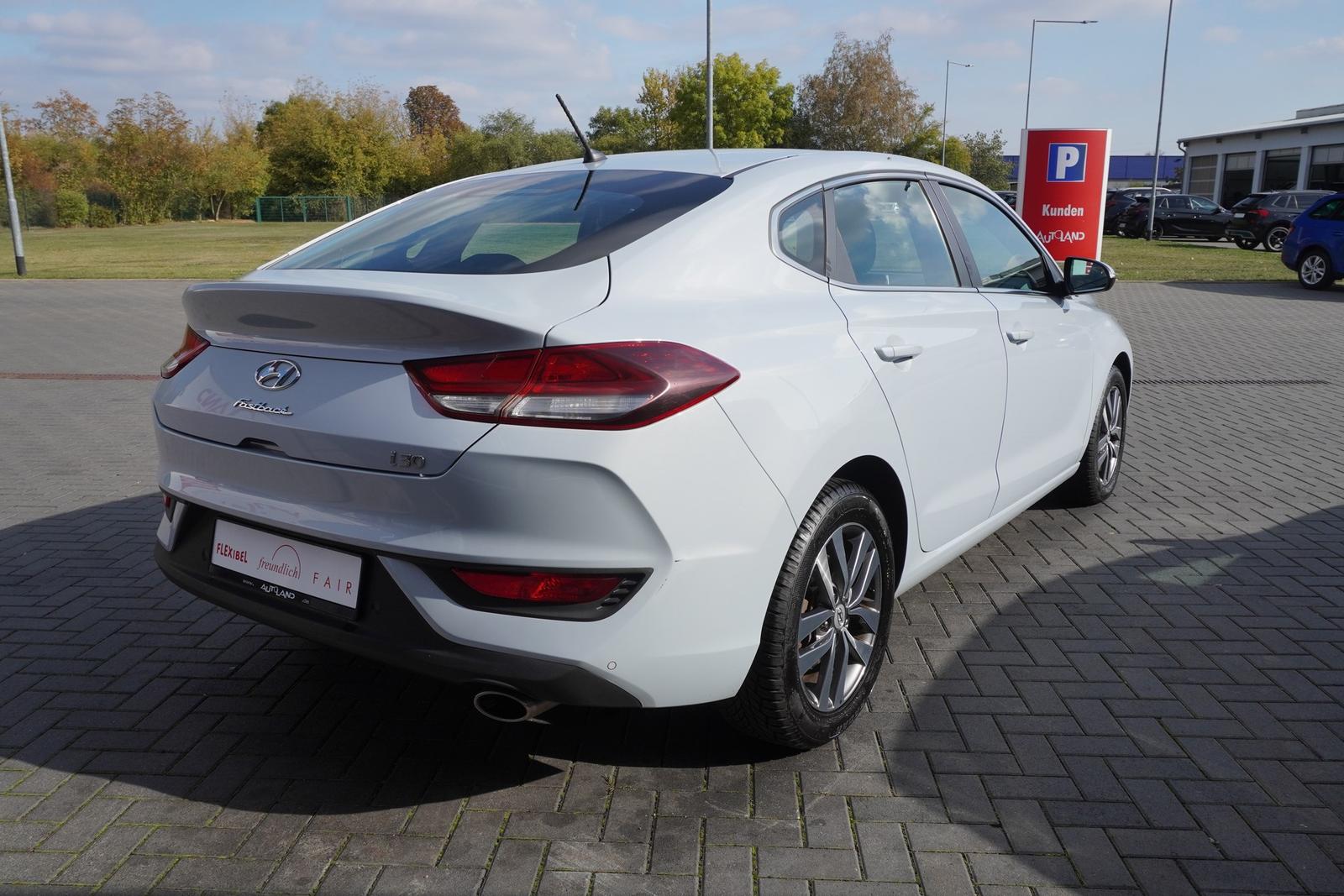 Hyundai i30 Fastback 1.0 T-GDI Trend Sitzheizung PDC USB